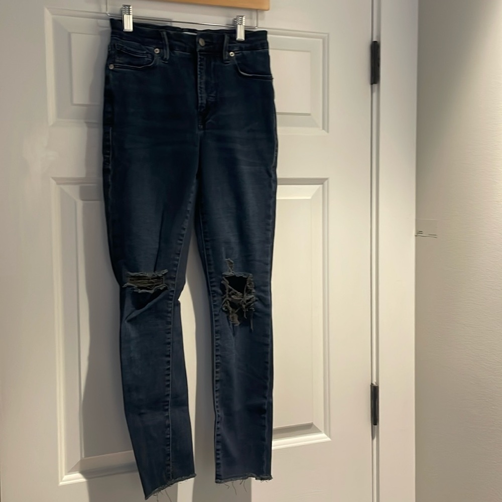 Good American distressed skinny jean size 4/27